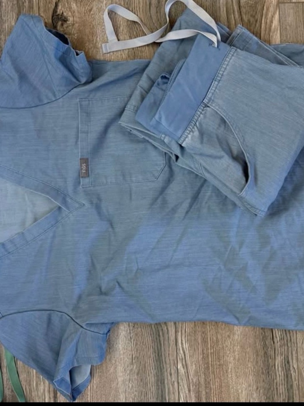 Figs XXS Heather Blue Scrub Top & Kade Pants